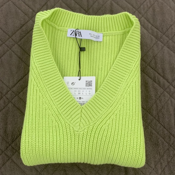 Zara NWT Ribbed Knit Sweater Vest size L - Picture 3 of 13